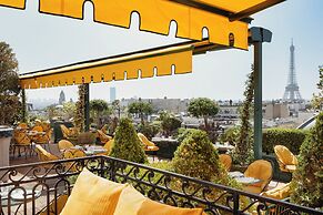 Hotel Raphael