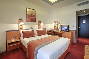 Opera Cadet Hotel