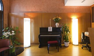 Opera Cadet Hotel