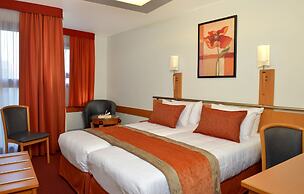 Opera Cadet Hotel