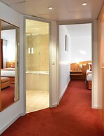 Opera Cadet Hotel