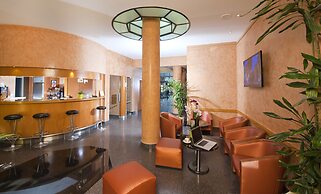 Opera Cadet Hotel