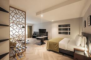 Hyllit Hotel