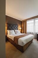 Hyllit Hotel