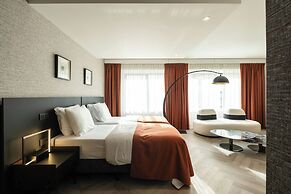 Hyllit Hotel