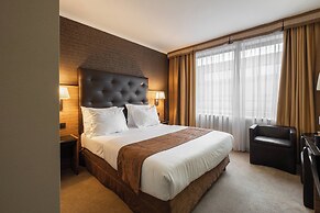 Hyllit Hotel