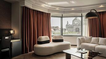 Hyllit Hotel