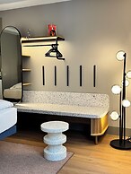 HOP Apartments & Suites