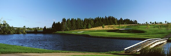 Mill River Resort