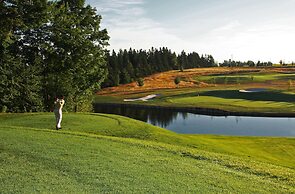 Mill River Resort