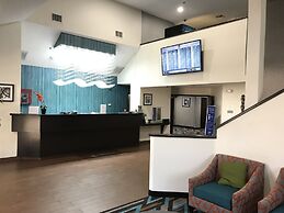 Clarion Inn & Suites DFW North
