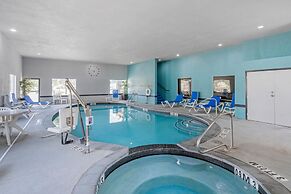 Clarion Inn & Suites DFW North