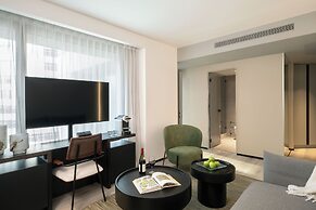 Leonardo Plaza City Tower