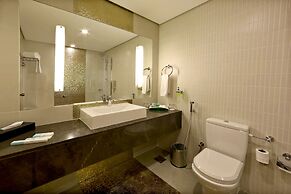 Excelsior Hotel Downtown