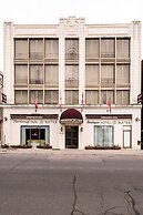 Peterborough Inn & Suites Hotel
