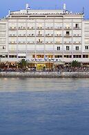 Lucy Hotel