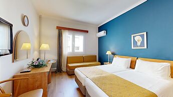 Lucy Hotel
