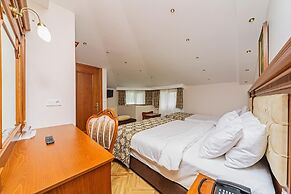 Spectra Hotel