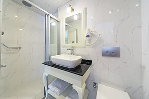 Spectra Hotel