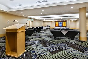 Holiday Inn Express & Suites Langley by IHG