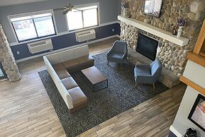 AmericInn by Wyndham Austin