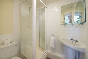 Bartley Lodge Hotel