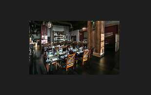 The Paramount Hotel