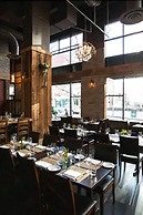 The Paramount Hotel