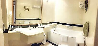 Menara Peninsula Hotel Jakarta
