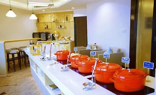 Menara Peninsula Hotel Jakarta