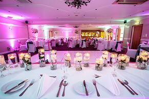 Holiday Inn A55 Chester West by IHG