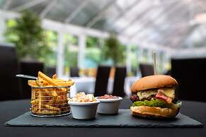 Holiday Inn A55 Chester West by IHG
