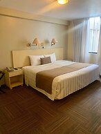 Embajadores Hotel