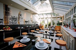Henley House Hotel