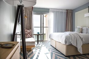 The Relais Cooden Beach