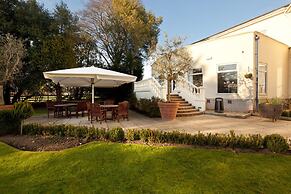 Mercure Chester Abbots Well Hotel
