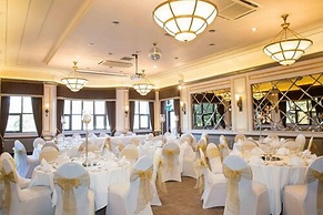The Hog's Back Hotel & Spa Farnham