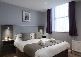 The Hog's Back Hotel & Spa Farnham