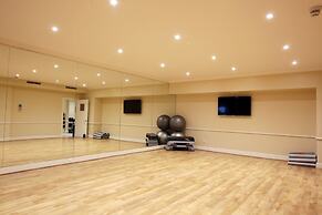 The Hog's Back Hotel & Spa Farnham