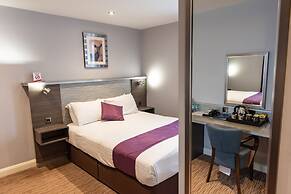 The Hog's Back Hotel & Spa Farnham