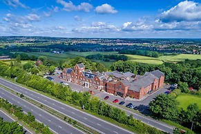 The Hog's Back Hotel & Spa Farnham