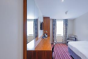 Gloucester Robinswood Hotel by Sunday