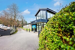 Gloucester Robinswood Hotel by Sunday