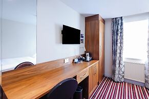 Gloucester Robinswood Hotel by Sunday