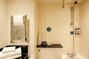 Gloucester Robinswood Hotel by Sunday