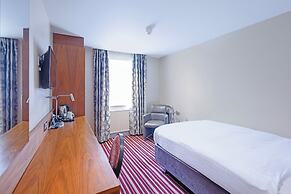 Gloucester Robinswood Hotel by Sunday