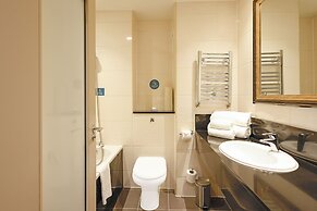 Gloucester Robinswood Hotel by Sunday