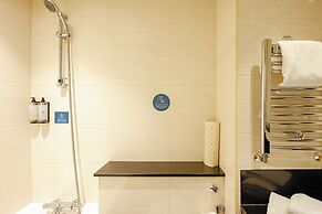 Gloucester Robinswood Hotel by Sunday