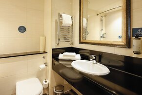 Gloucester Robinswood Hotel by Sunday