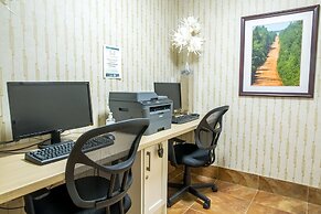 Quality Inn & Suites Downtown